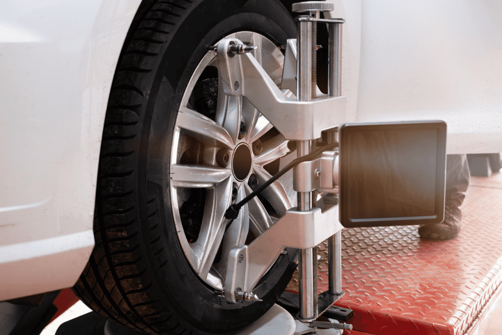 Tires and Wheel Alignment in Irwindale, CA: Why February Is the Best Time to Catch Problems Early